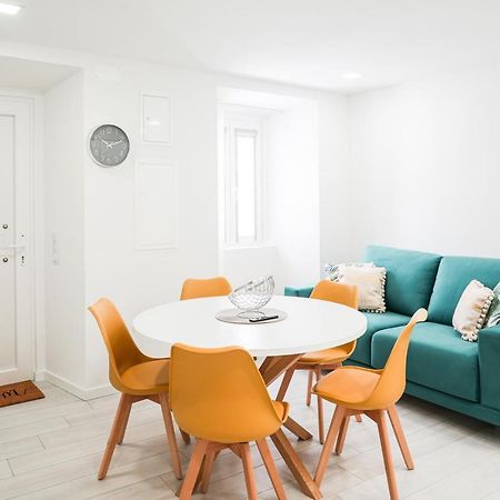 Nazare One Bedroom, 2 Mins From The Beach ภายนอก รูปภาพ