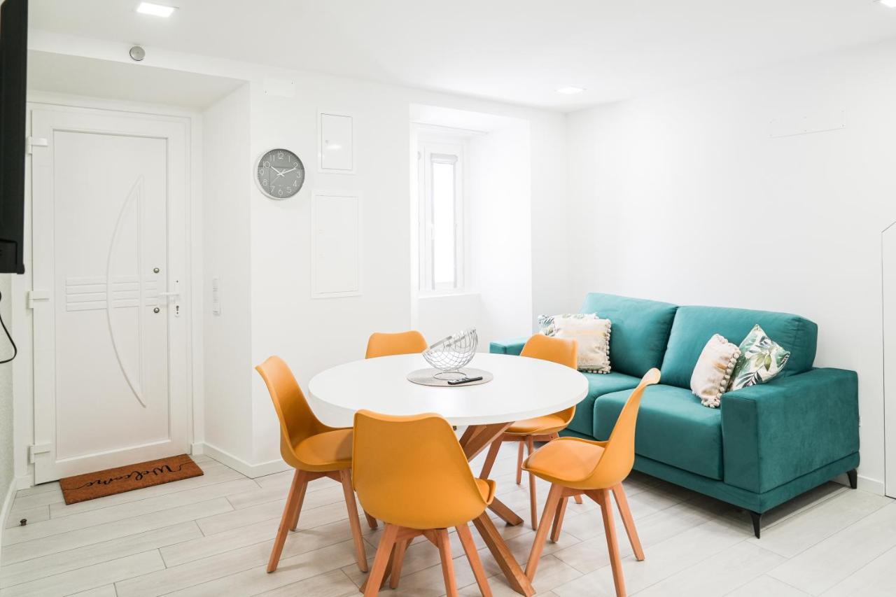 Nazare One Bedroom, 2 Mins From The Beach ภายนอก รูปภาพ