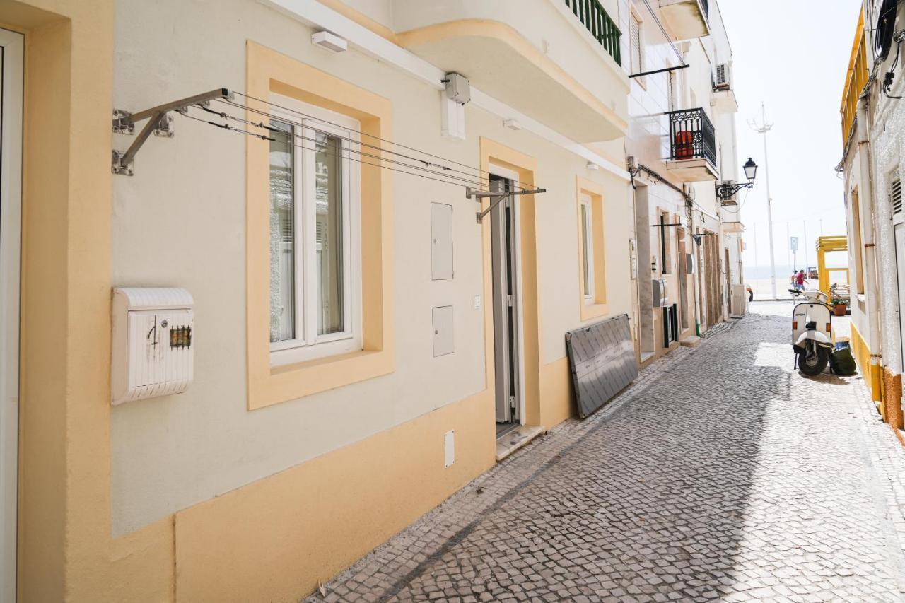 Nazare One Bedroom, 2 Mins From The Beach ภายนอก รูปภาพ